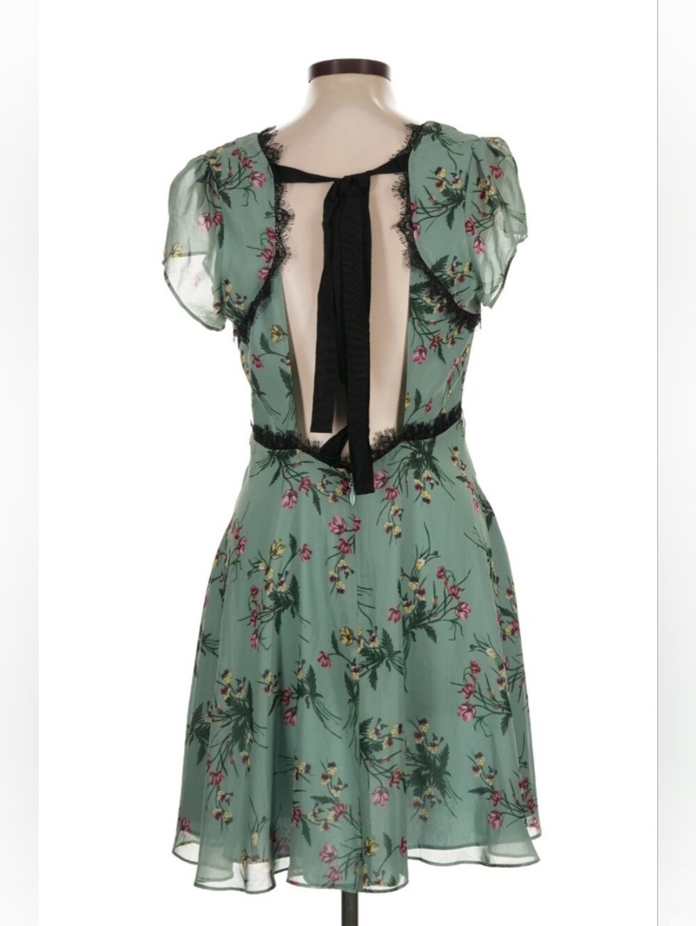 Beautiful & Dainty BeBe Chiffon Dress w/Black Lace Trim Open Back Sz 12